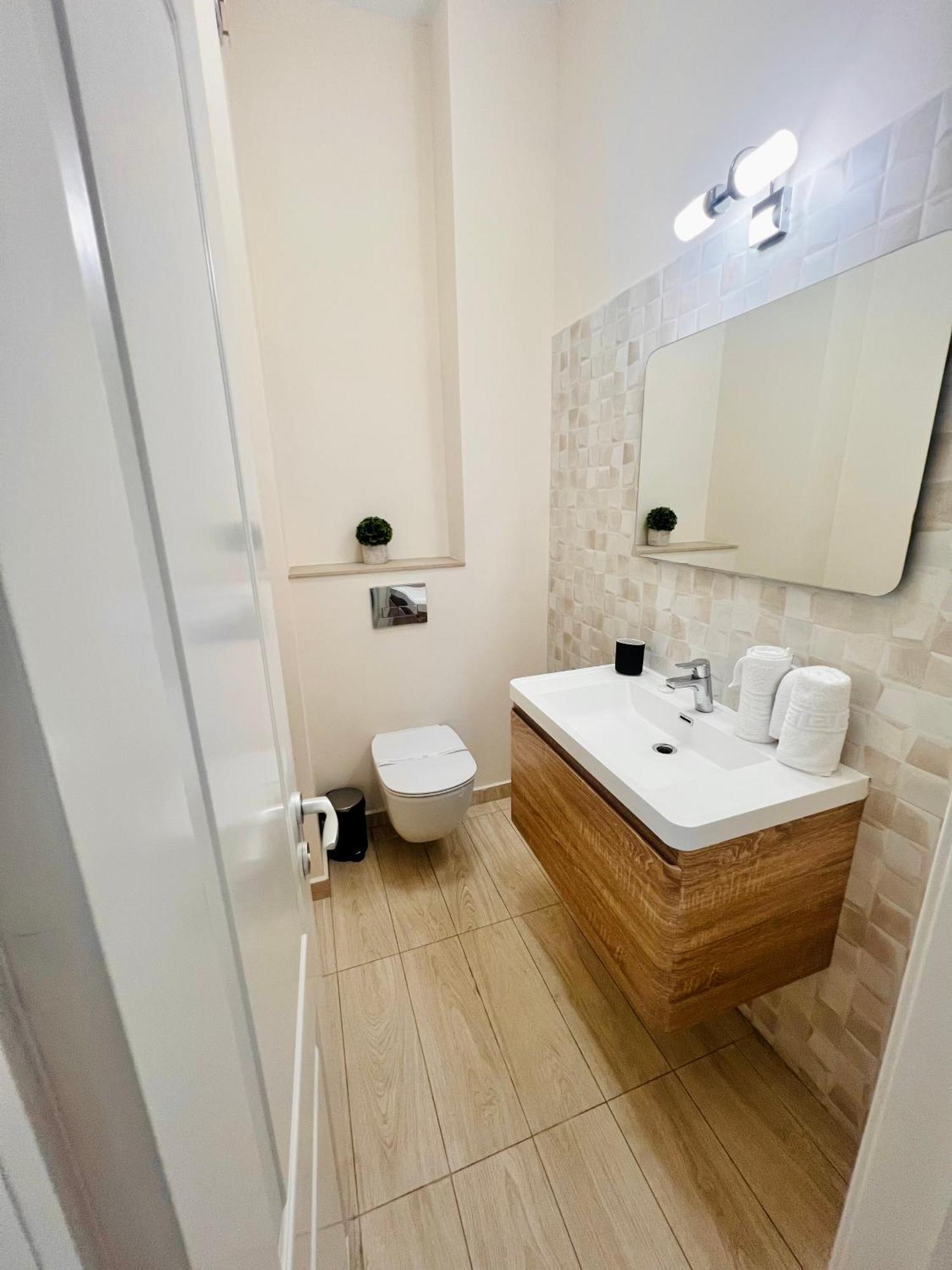 Next Apartments 콘스탄차 외부 사진